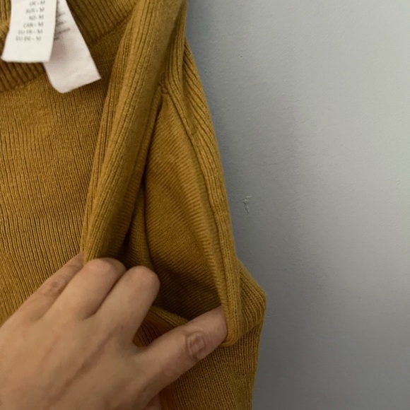 Nasty gal mustard sweater shorts M - Picture 4 of 8